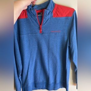 Vineyard Vines medium pullover